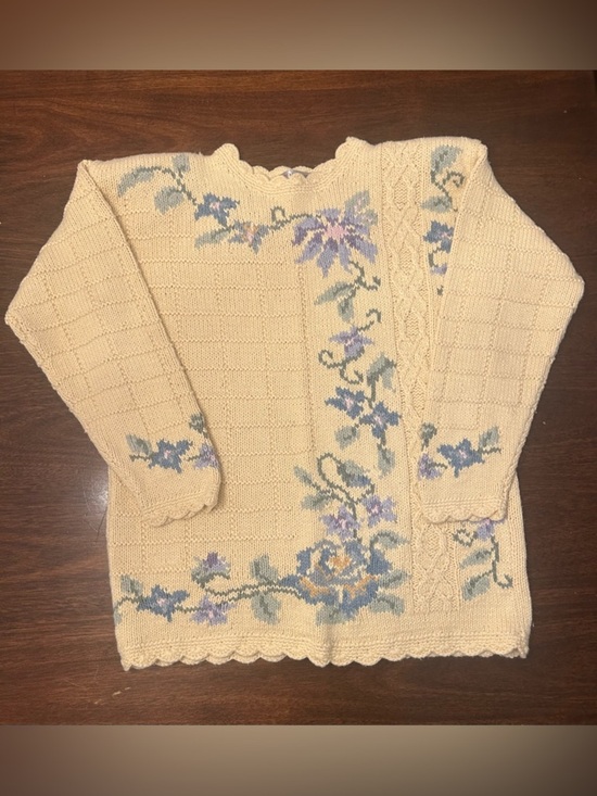 Karen Scott Sweaters - Vintage karen Scott Cream Knit Crewneck Sweater with Blue-Lavender Accents